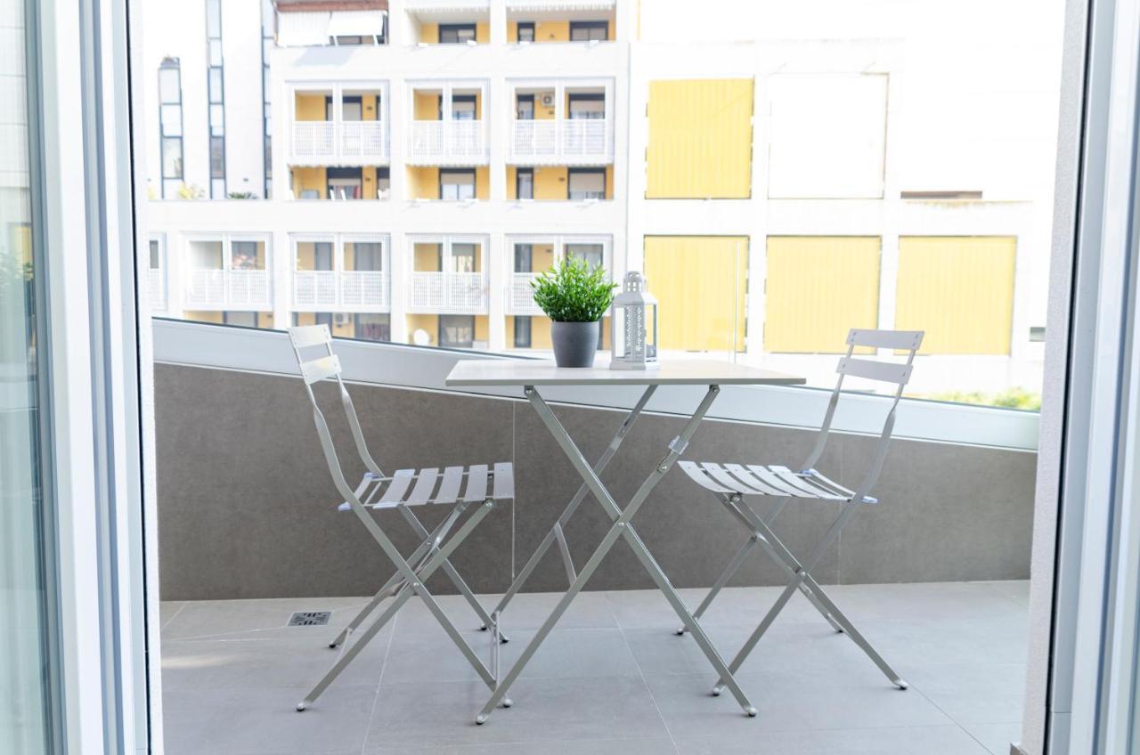 Apartament Apulialux - Exclusive And Modern City View, Private Parking Bari Zewnętrze zdjęcie