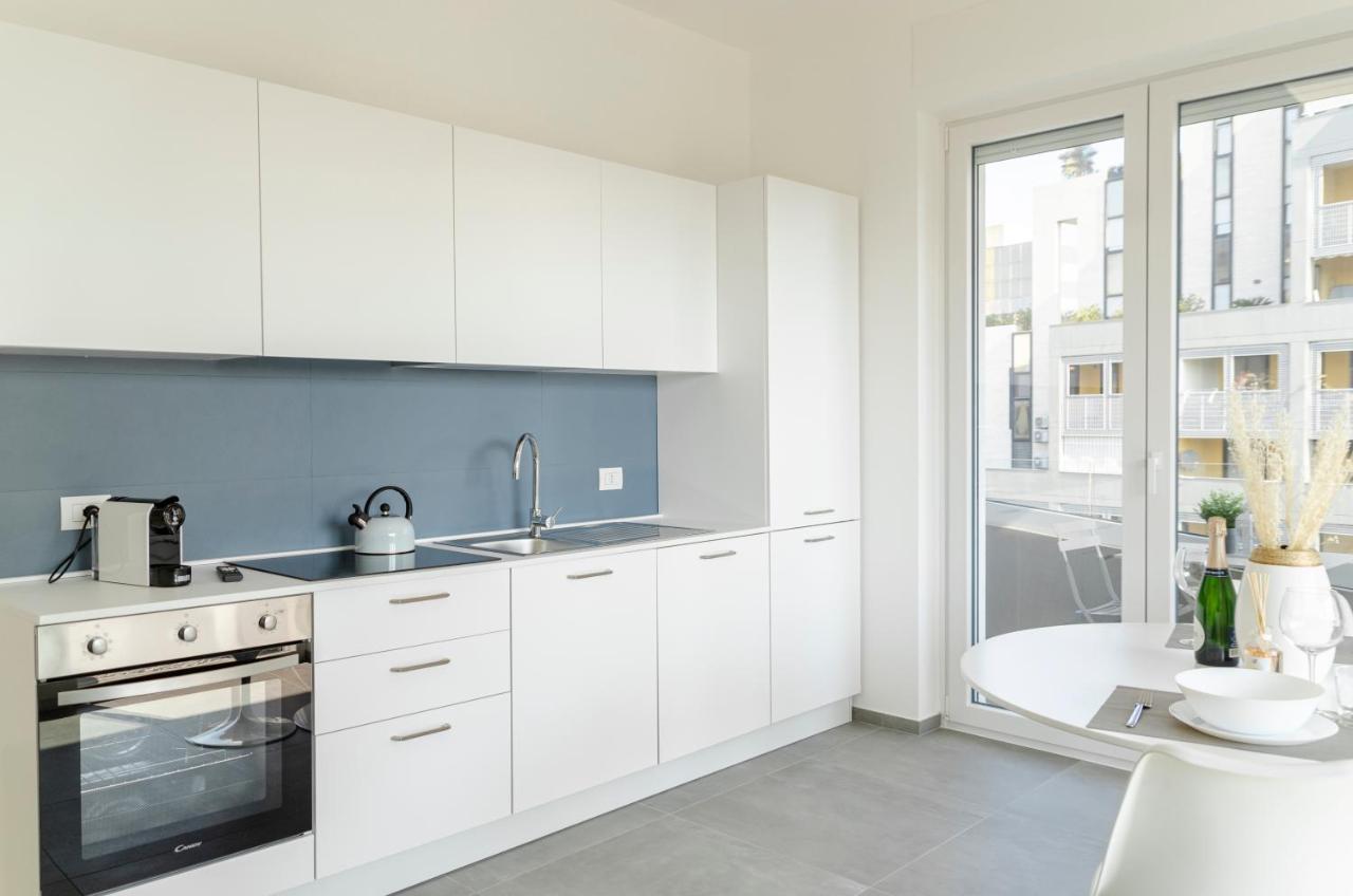 Apartament Apulialux - Exclusive And Modern City View, Private Parking Bari Zewnętrze zdjęcie