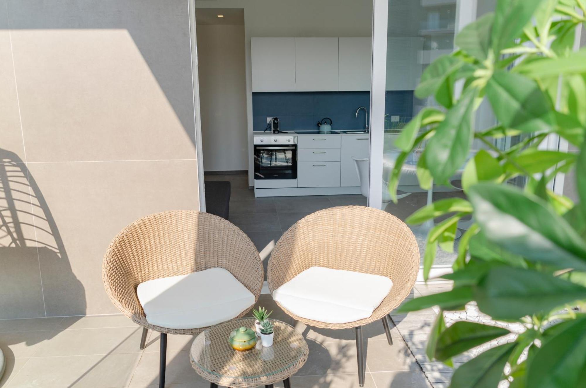 Apartament Apulialux - Exclusive And Modern City View, Private Parking Bari Zewnętrze zdjęcie